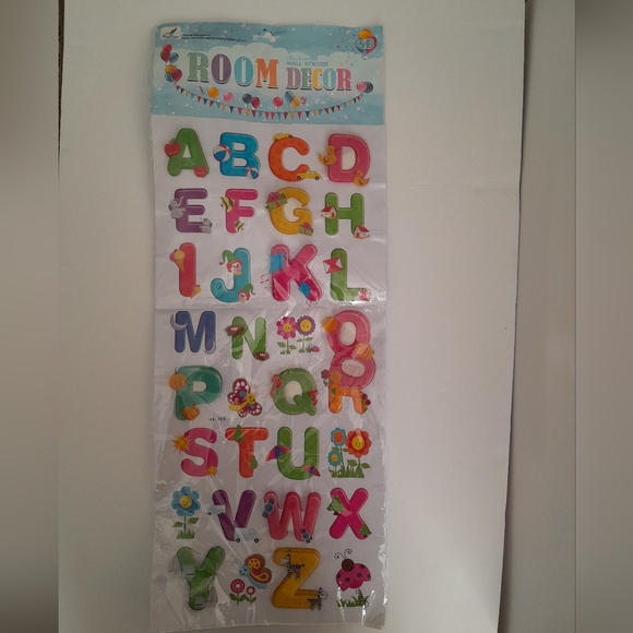 Room Decor  Wall Stickers NWT Size: OS Berifan - Picture 1 of 3